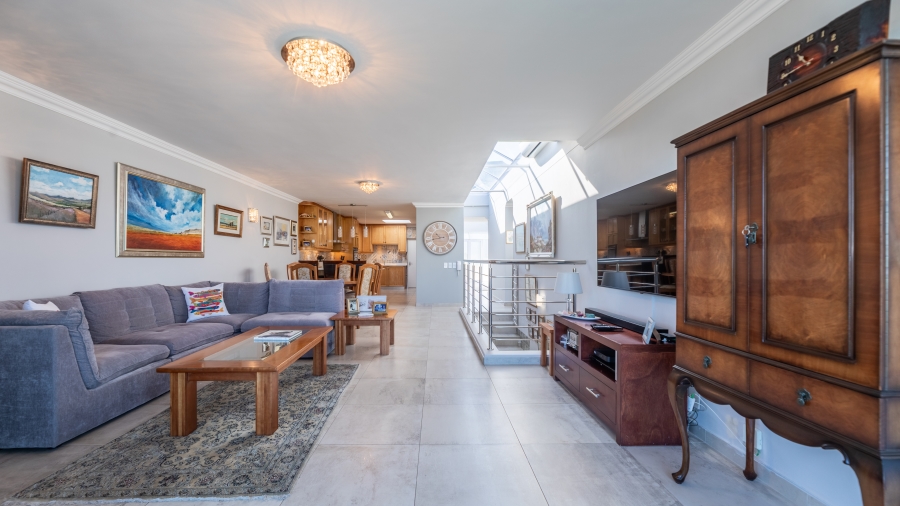 3 Bedroom Property for Sale in Bloubergstrand Western Cape